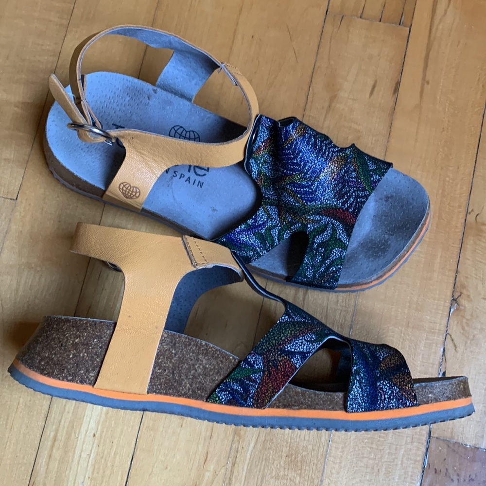 Take Me leather sandals Spain